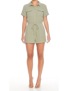 Forever 21 Gauzy Romper Size XS in Sage Green